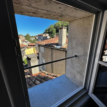3 Pieces Silencieux Plein Centre Parking Clim Patio פואה