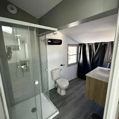 T3 Silencieux Plein Centre Parking Clim Patio Apartment Foix