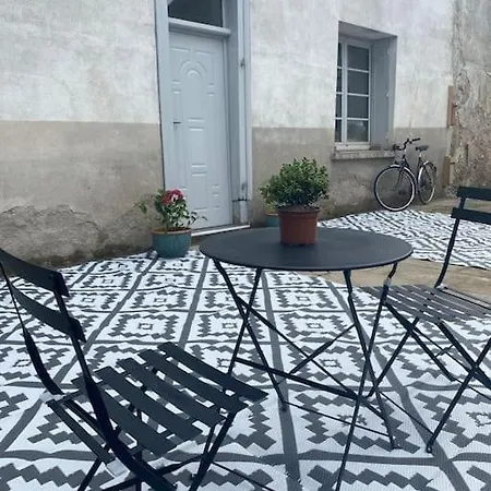 Apartment T3 Silencieux Plein Centre Parking Clim Patio