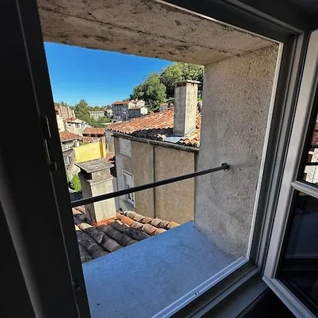 T3 Silencieux Plein Centre Parking Clim Patio Apartment *