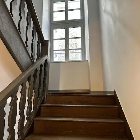 T3 Silencieux Plein Centre Parking Clim Patio Apartment Foix