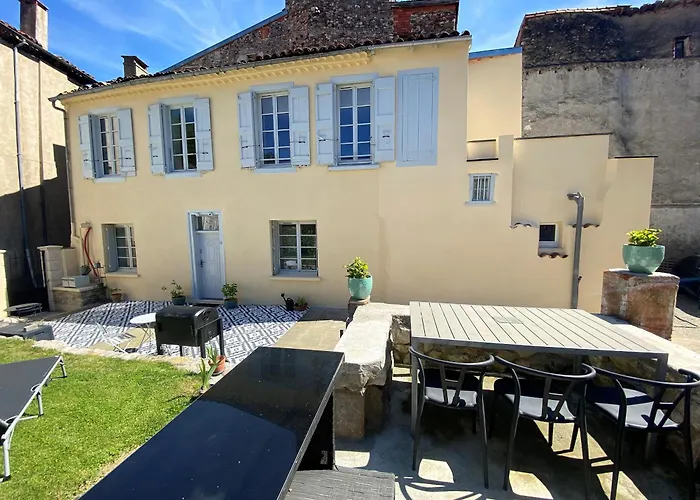 3 Pieces Silencieux Plein Centre Parking Clim Patio Apartment Foix